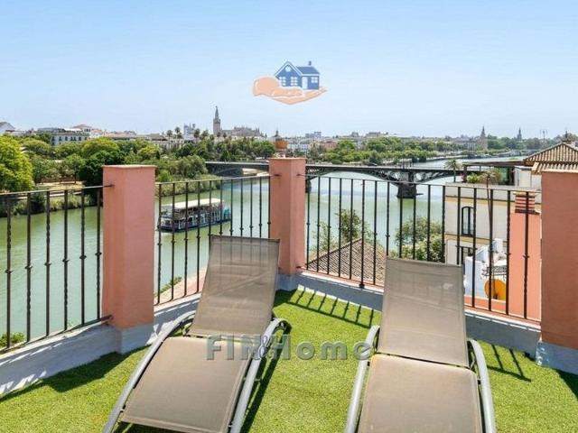 5 room luxury penthouse for rent in Seville, Andalusia
