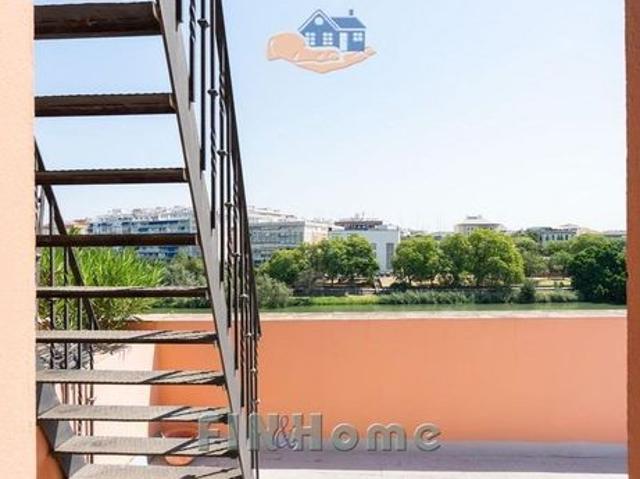 5 room luxury penthouse for rent in Seville, Andalusia