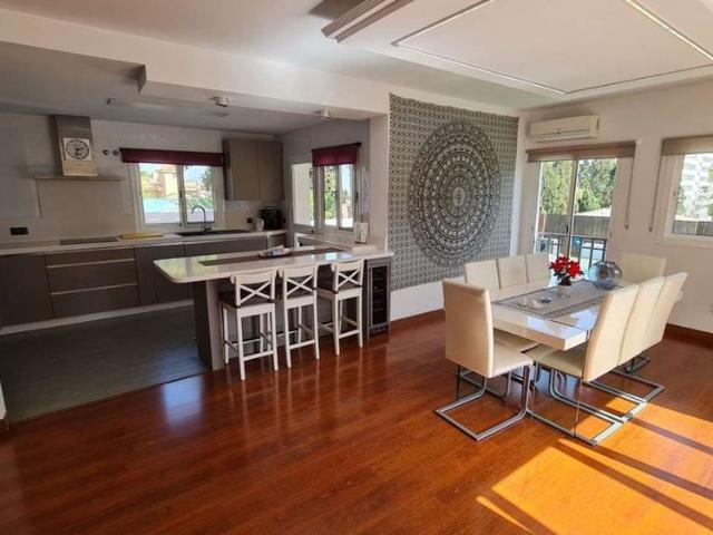5 room luxury Villa for rent in Torremolinos, Andalusia