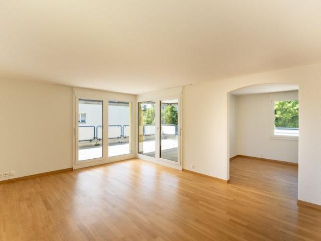5 room penthouse apartment with large terrace