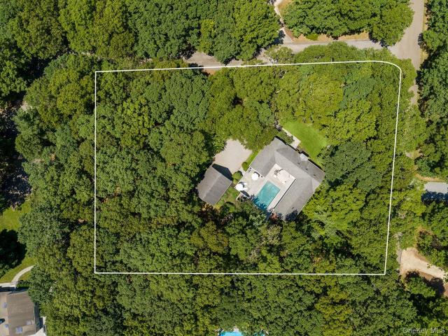 5 Rowman Court
