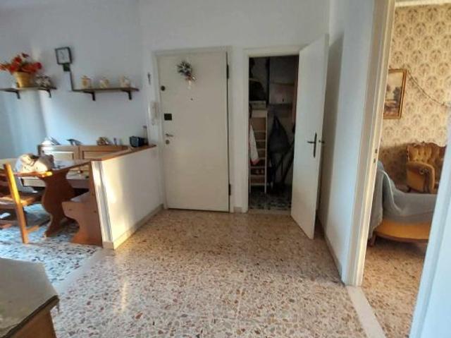 5 stanze in affitto