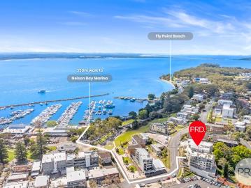 5 Star Sub Penthouse | Breathtaking Water Views | Prime CBD Location