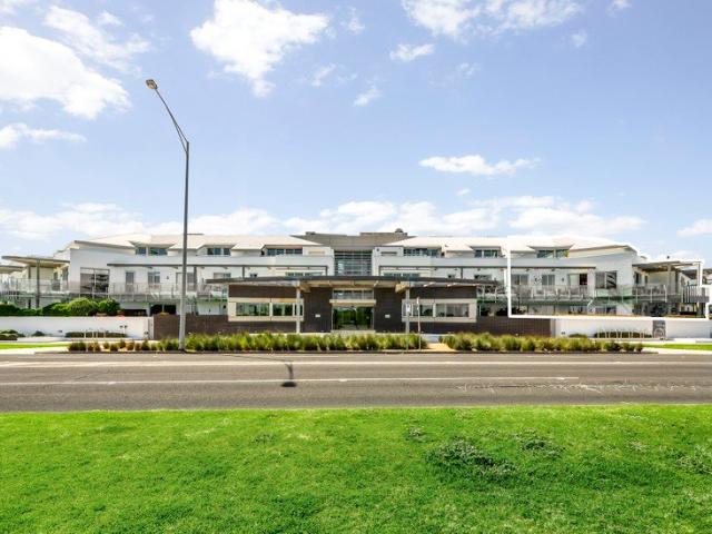 5 Star Panoramic Oceanview Sub Penthouse