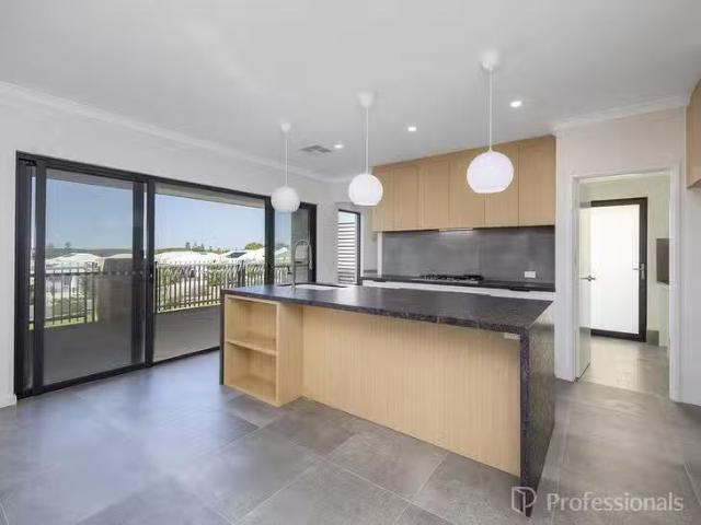5 Stark Street, Eglinton, WA 6034