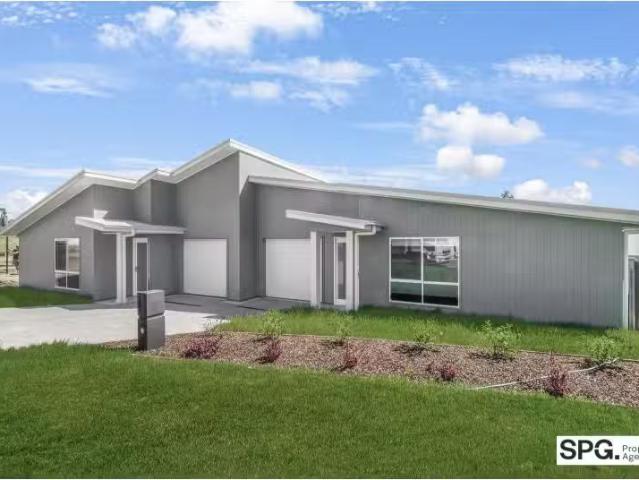 5 Stoney Creek Drive, Farley Townhouse for rent Listed by Rea.