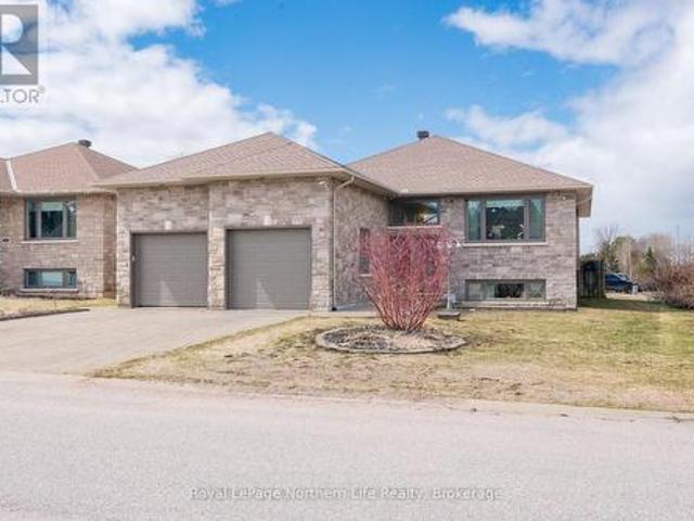 5 Sugarbush Street, North Bay Airport, ON, P1C 0A4 house for sale | Listing ID X13018 | Royal LePage