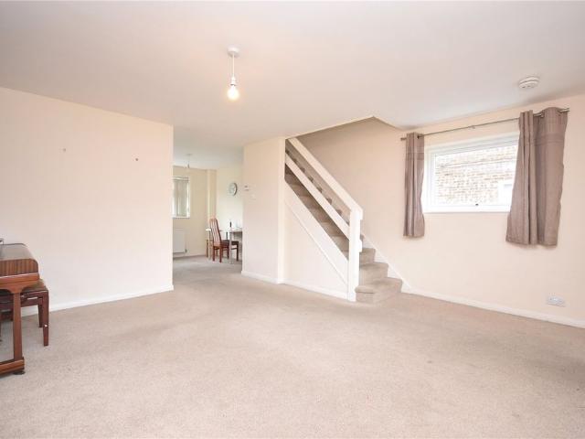 5, Sunningdale Walk, Leeds, West Yorkshire, LS17 7SG