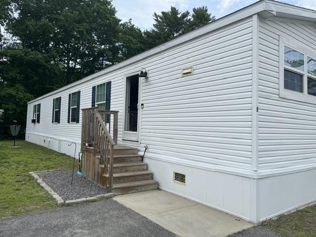 5 Sunset Dr, Standish, ME 04084