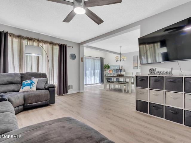 5 S Sailors Quay Drive