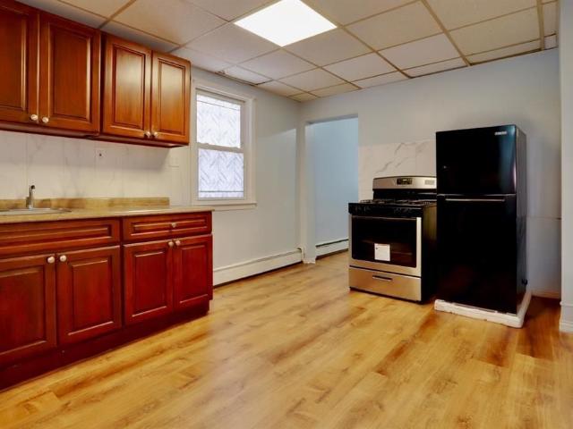5 Salter Pl Unit# 1, Bloomfield, US, NJ