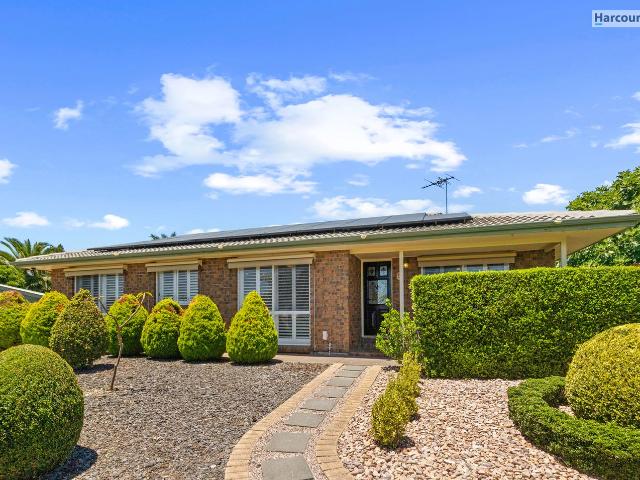 5 Santana Court, HALLETT COVE, SA 5158