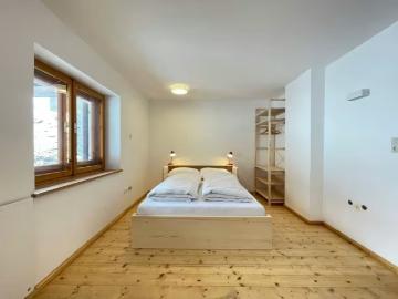 Haus zur Miete in 6181 - Balkon, Terrasse