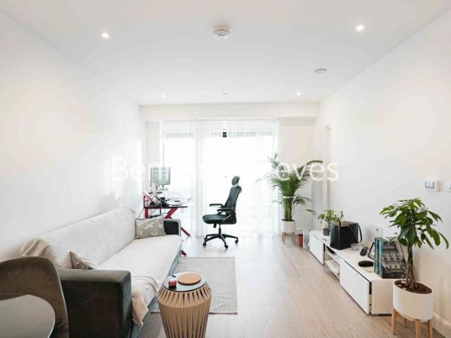 5 Seagull Lane, London, E16 1AZ, United Kingdom | 1 bed apartment for rent #137017528 | Rentberry