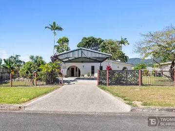 5 Serissa Street, Mooroobool, QLD 4870