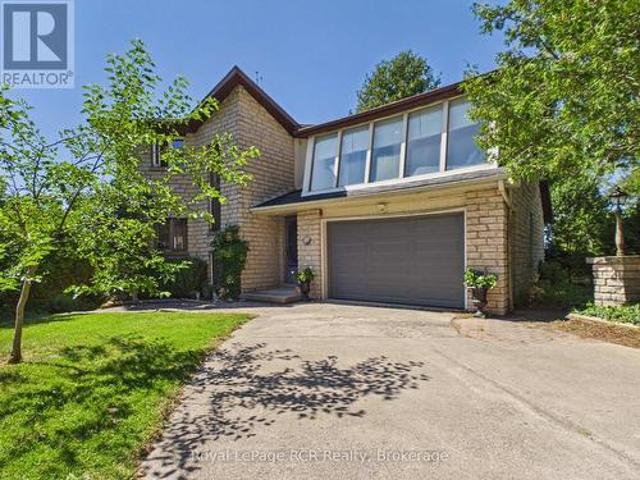 5 Spark Lane, Kincardine, ON, N2Z 2X6 house for sale | Listing ID X13622 | Royal LePage