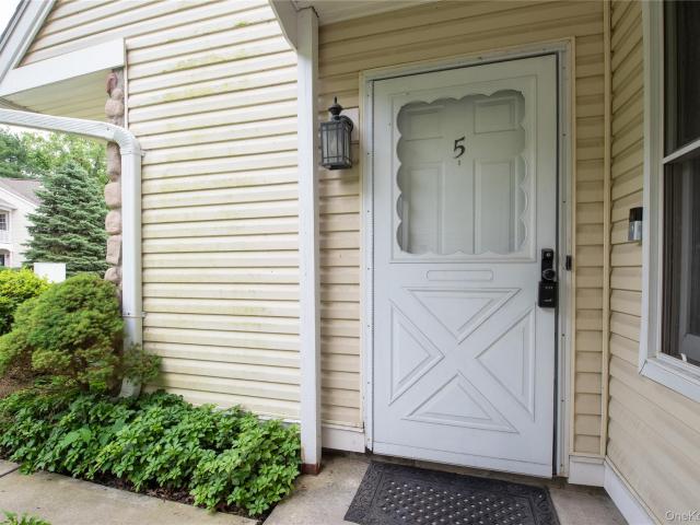 5 Spruce Ridge Drive