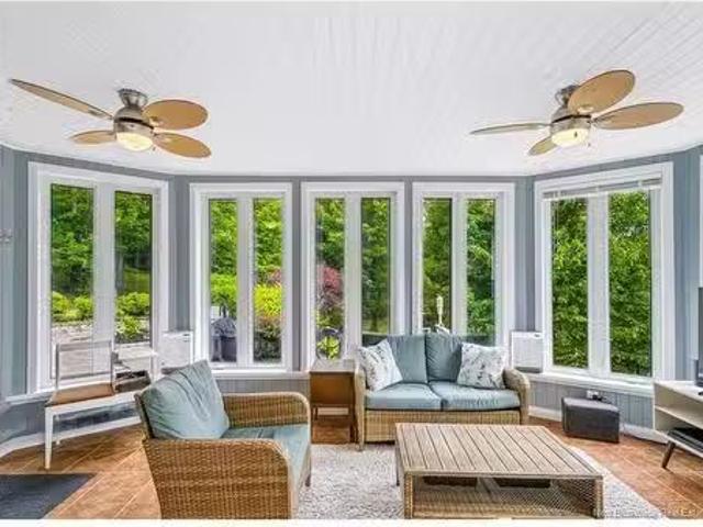 5 Thorne Dr, Upper Kingsclear, NB, E3E 1P6 house for sale L.