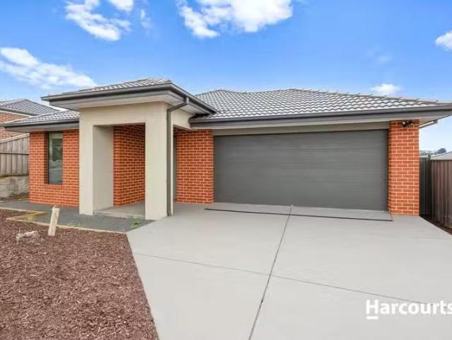 5 Toland Avenue, Warragul, VIC 3820 House for Rent