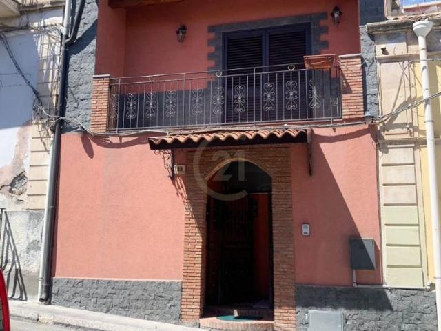 5 vani 240mq