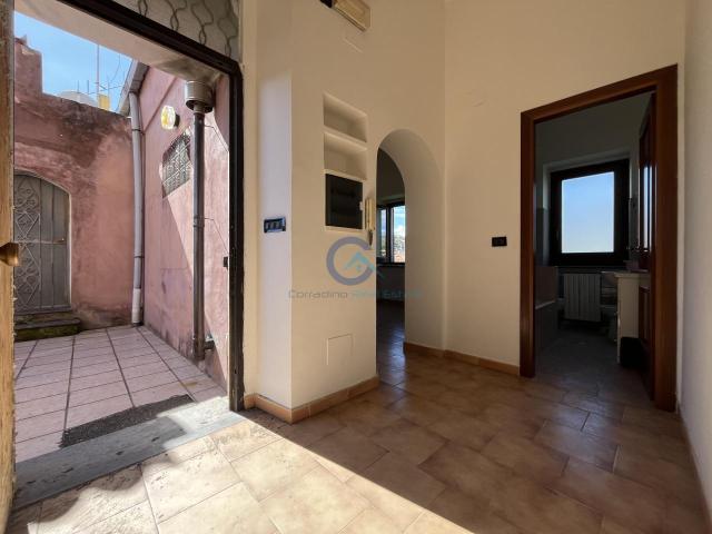 Via Toscana 8c 5 vani 272mq