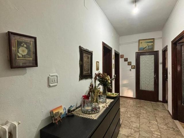 5 vani 82mq