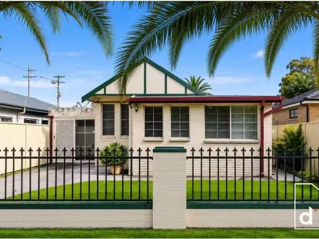 5 View Street, Lake Illawarra House for rent Listed by Sarah.