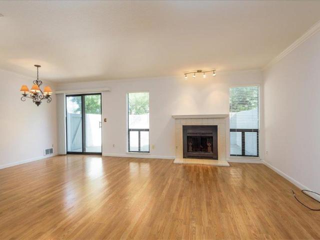 5 W Bellevue Avenue 2