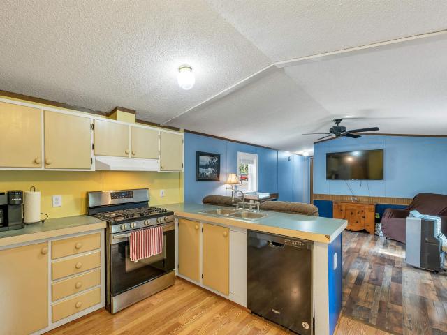 5 Walnut Drive