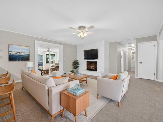 5 Weehawken Circle
