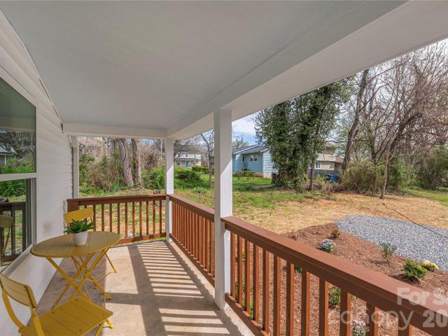 5 White Avenue