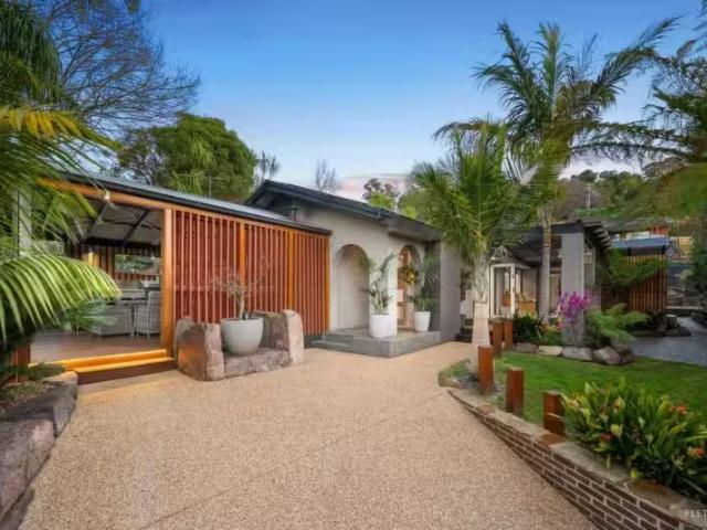 5 Wicks Road, The Basin VIC 3154 House Auction