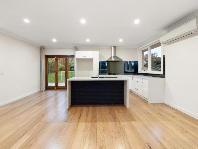 5 Wilde Court, Mooroolbark