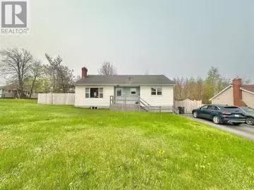 5 Willow Road, Grand Falls Windsor, NL, A2A 1V2 house for sa.