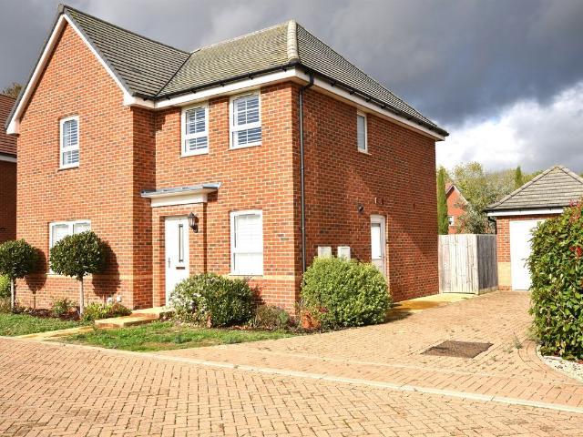 5 Wodehouse Close, Emsworth, Hampshire PO10, 4 bed detached house to rent, £2,100 pcm | PrimeLocation