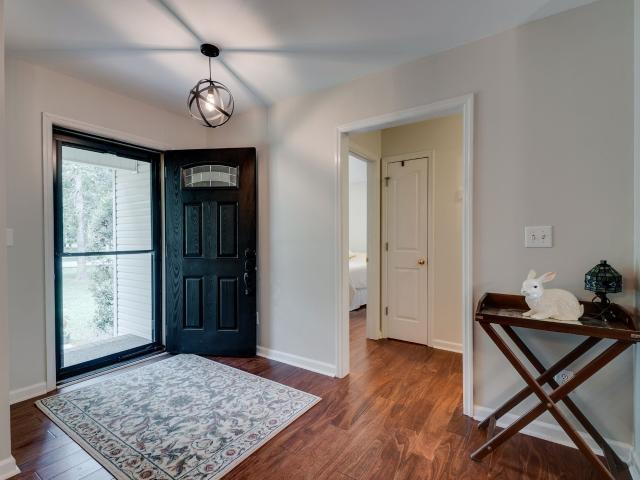 5 Woodland Cir