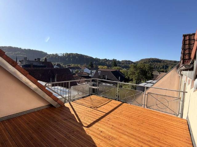 5 Zi. Maisonette Wohnung mit Balkon & Terrasse im Herzen von Steinen