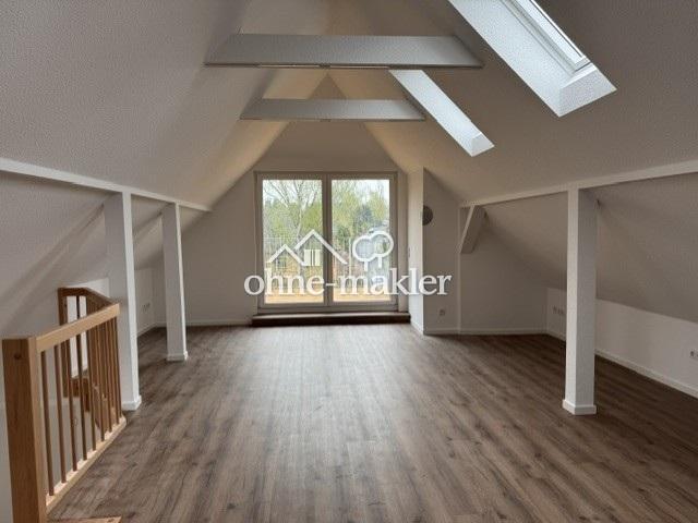 5 Zi DG Wohntraum mit Süddachterrasse, Kaminanschluss nähe Tierpark und Rabensteiner Wald