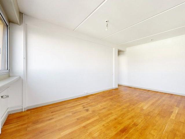 5 Zimmer, 71 m², 6. Stock