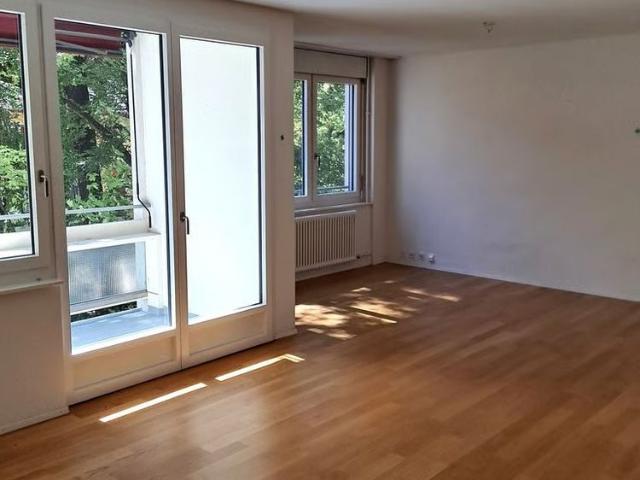 5 Zimmer, 98 m², 2. Stock