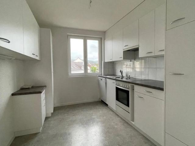 5 Zimmer, 106 m², 2. Stock