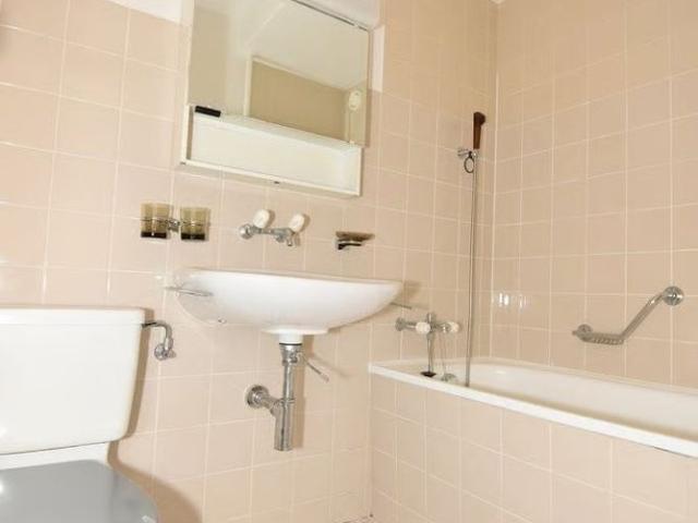 5 Zimmer, 106 m², EG