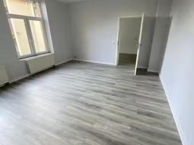 5 Zimmer 110 m² 770 € Kaltmiete Wohnungen in Hameln