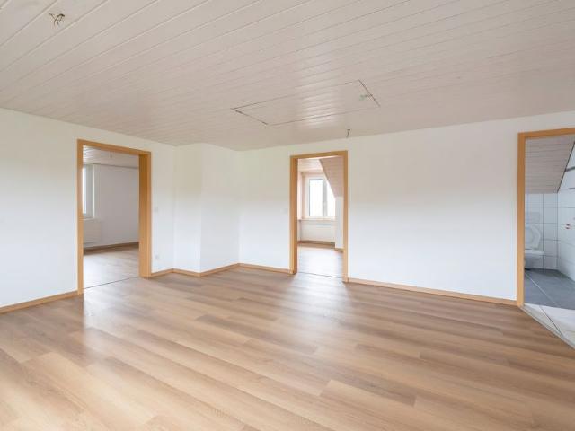 5 Zimmer, 115 m², 2. Stock