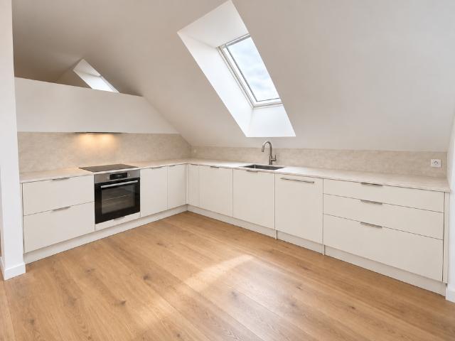 5 Zimmer, 120 m², 2. Stock