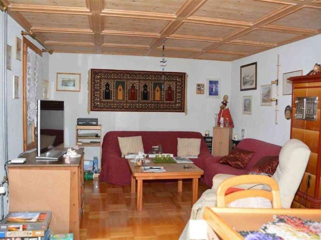 5 Zimmer, 120 m², 2. Stock