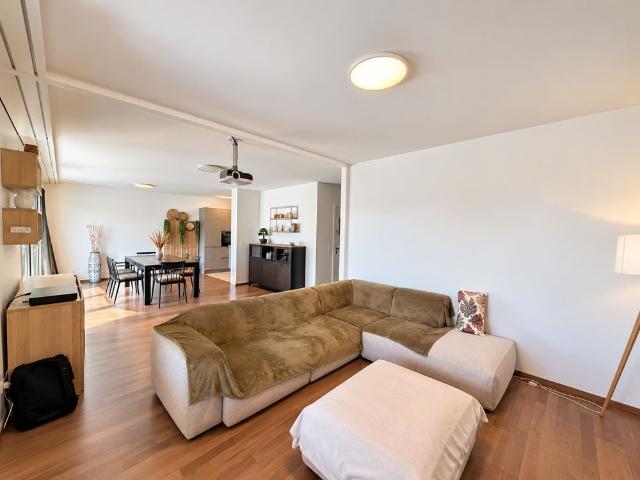 5 Zimmer, 130 m², 6. Stock