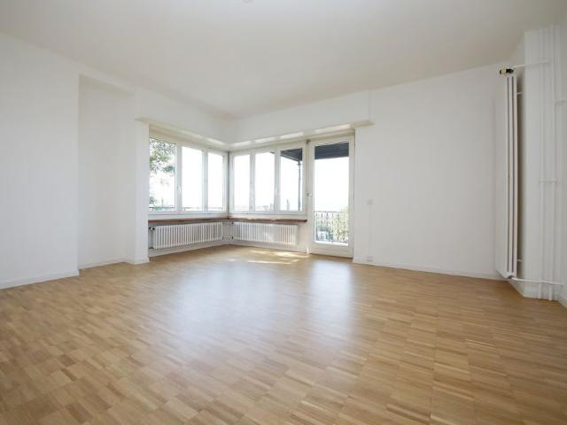 5 Zimmer, 130 m², 2. Stock