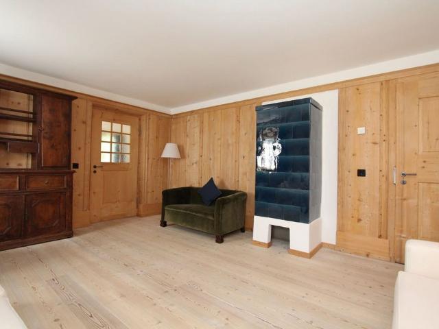 5 Zimmer, 138 m², 2. Stock