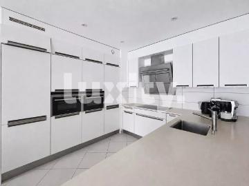 5 Zimmer, 140 m², 1. Stock